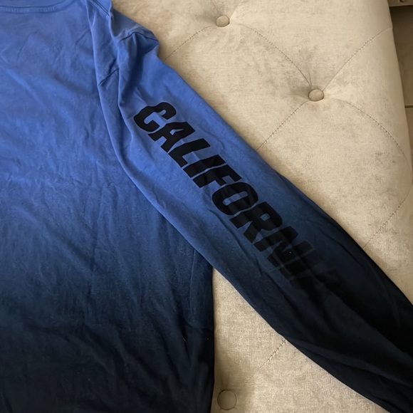 Hollister long sleeve shirt XL - Picture 5 of 6